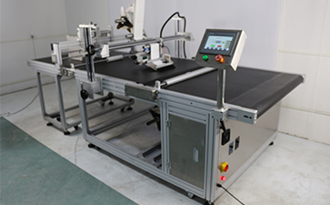 【尚立】平面貼標機被廣泛的運用的領域到底有哪些優勢？平面貼標機工作原理和操作流程又是什么？